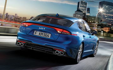 Kia назвала цены на Stinger 2022 модельного года